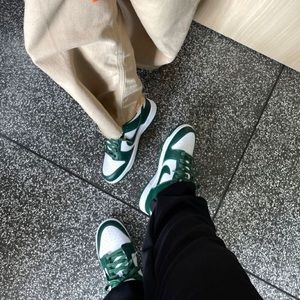 Nike dunks gorge green sizes 6-11 womens BRAND NEW